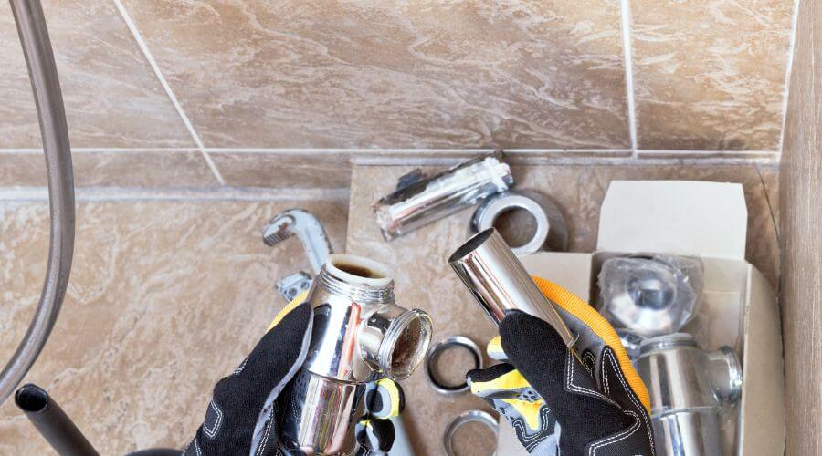 Expert Emergency Roof Repairs services in West, MS